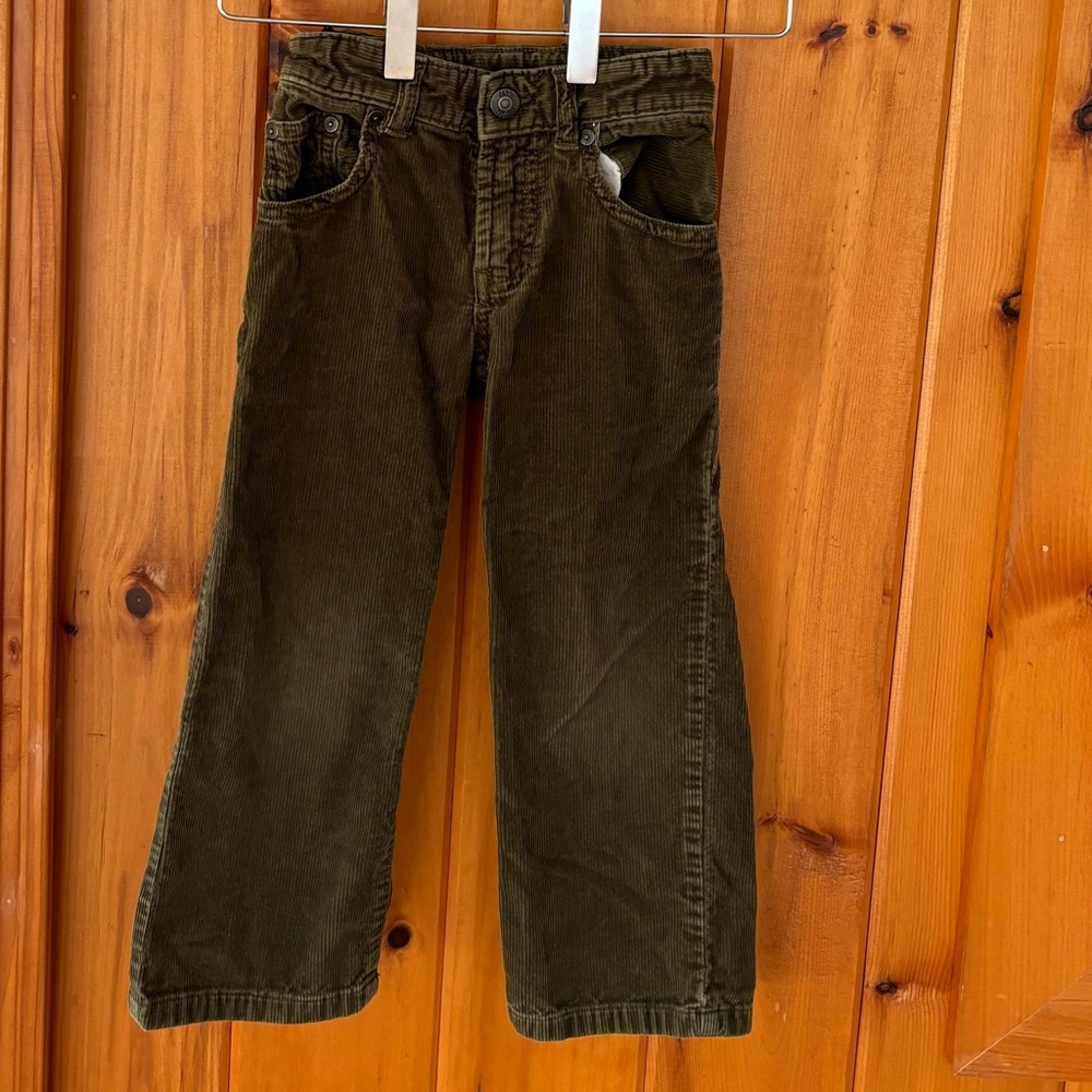 Gap olive green corduroys boys size 4 years EUC